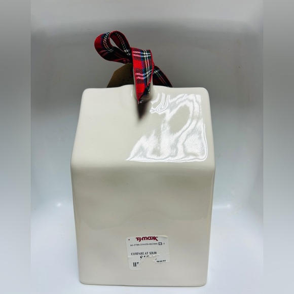 Rae Dunn ceramic bird house, white with black letters “BABY BIRD” NEW. - Picture 2 of 5